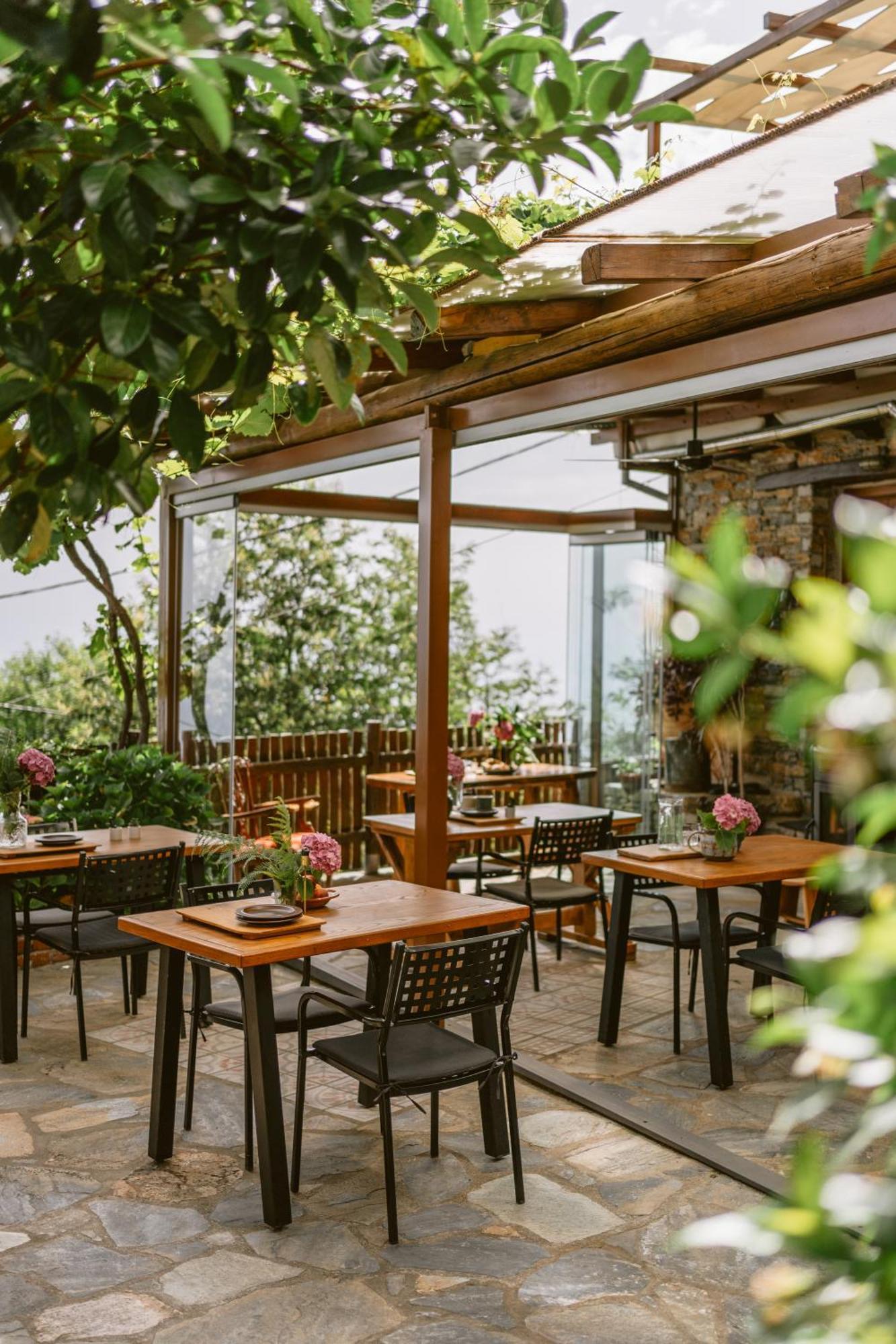 Hotel Adama Mourésion Zewnętrze zdjęcie